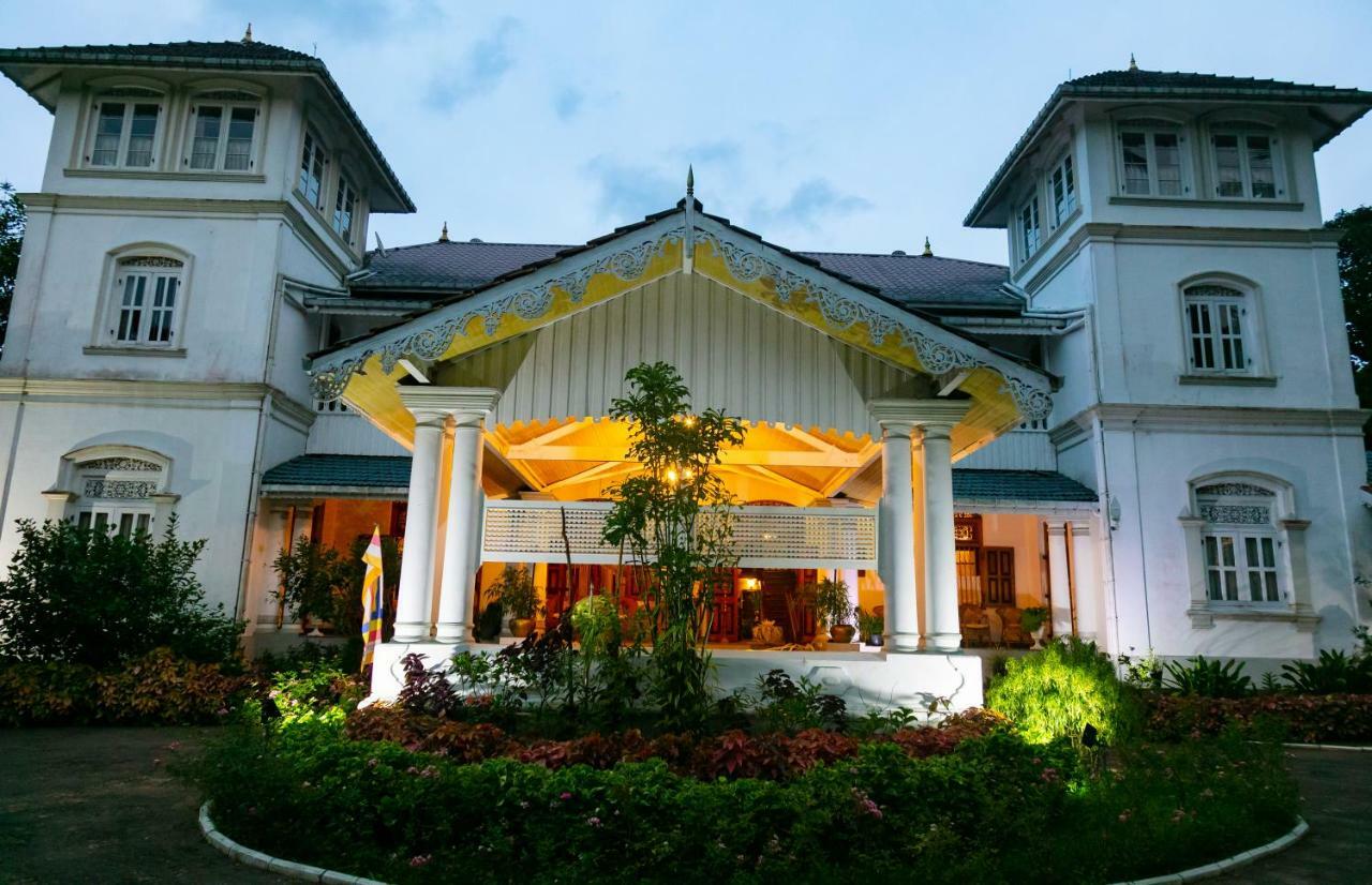 Manor House Embulpure Exterior foto